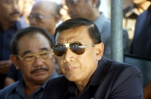 Wiranto and Feisal Tanjung in Dili - July 1999